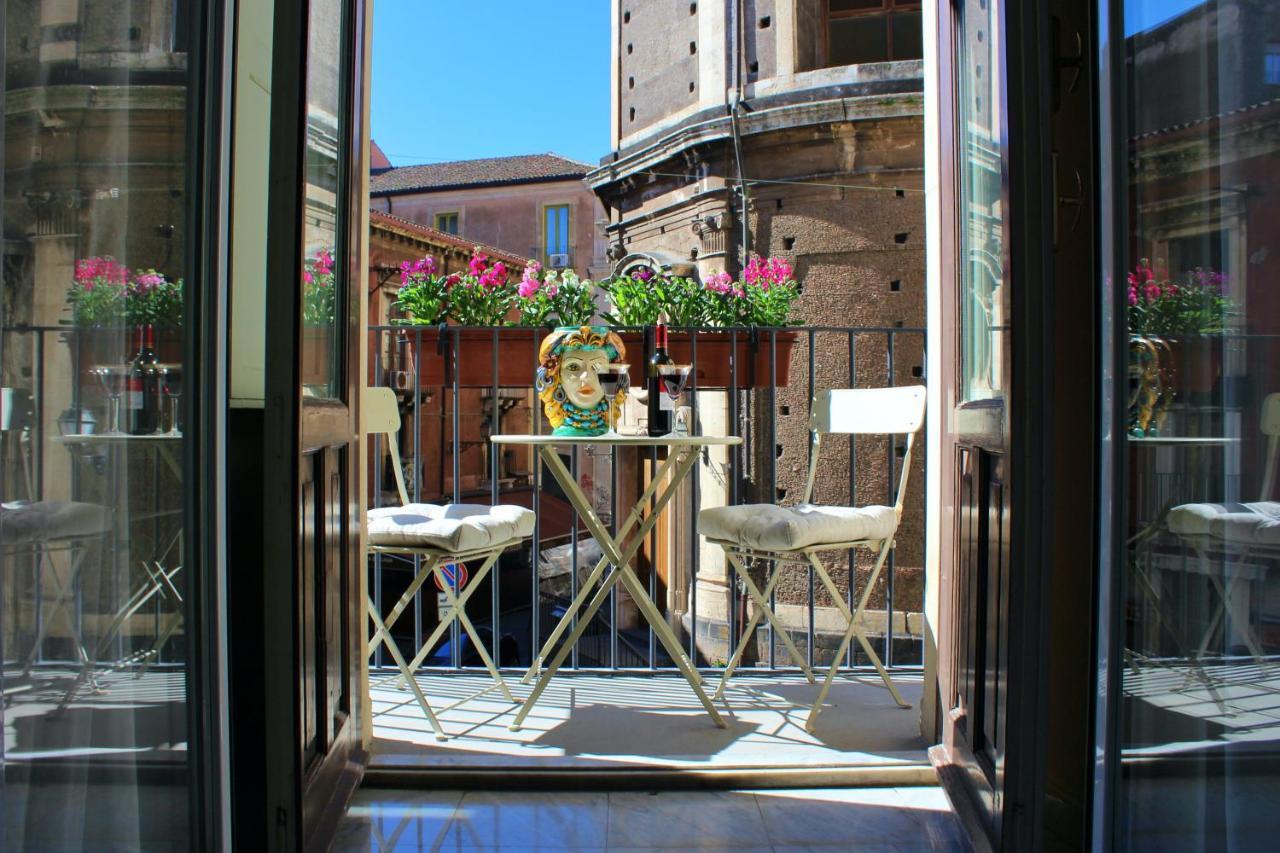 Barocco B&B คาตาเนีย ภายนอก รูปภาพ